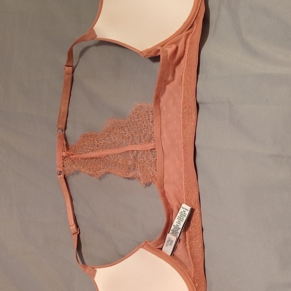 Victoria's Secret Sexy T-shirt Push-Up Full Coverage Size 32DD Bra Front Closure - Picture 5 of 14